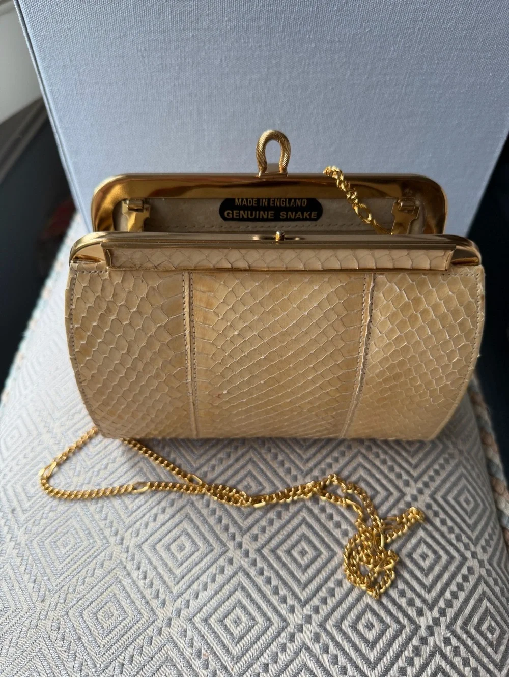 Elegant Yellow Snakeskin Frame Clutch Purse Made In England